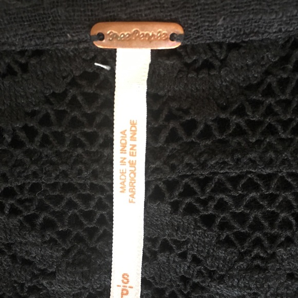 Free People Black Lace Boho Top / Size Small - Picture 6 of 6